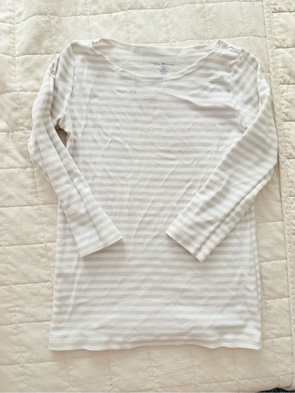 Brandy Melville cotton 3/4 sleeve shirt